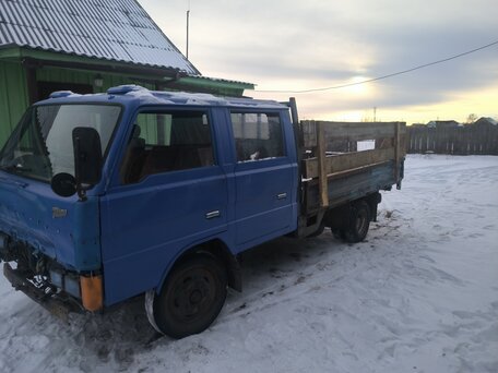 1990 Mazda Titan, синий, 450000 рублей, вид 2