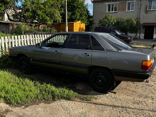 1986 Audi 100 III (C3), серебристый, 300000 рублей, вид 3