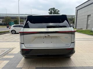 2025 Toyota bZ3X 50 kWh, серебристый, 2090401 рублей, вид 5