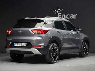 2022 Chevrolet TrailBlazer III, серый, 1737000 рублей, вид 3