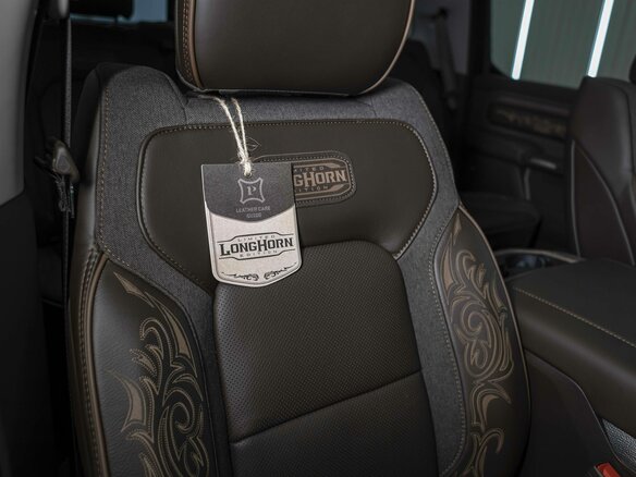 2026 Ram 1500 Crew Cab V Рестайлинг, синий, 9590000 рублей - вид 2