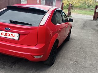 2010 Ford Focus II Рестайлинг, красный, 524000 рублей, вид 5
