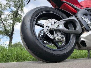 2025 Ducati Panigale V4, красный, 3600000 рублей, вид 5