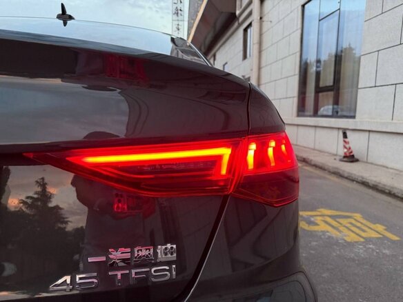 2023 Audi A3 35 TFSI Long IV (8Y), зелёный - вид 6
