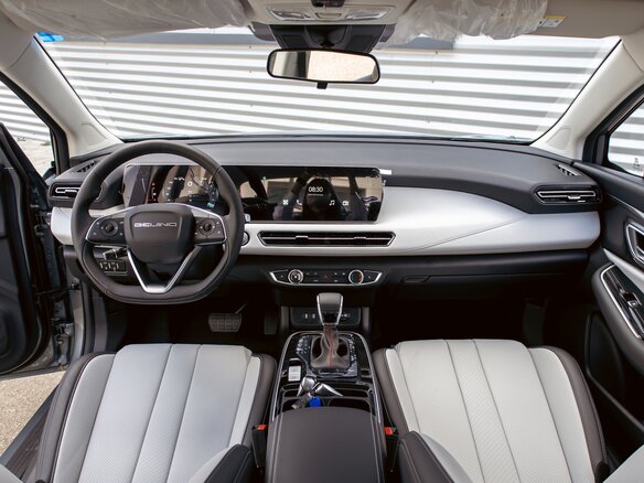 2025 BAIC U5 Plus, серый, 2556000 рублей - вид 15