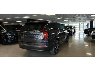 2026 Volvo XC90 B5 II Рестайлинг 2, серый, 10950000 рублей, вид 4