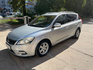 2010 Kia Ceed I Рестайлинг, серебристый, 635000 рублей, вид 1