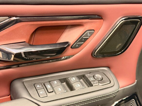 2026 Ram 1500 Crew Cab V Рестайлинг, чёрный, 9450000 рублей - вид 31