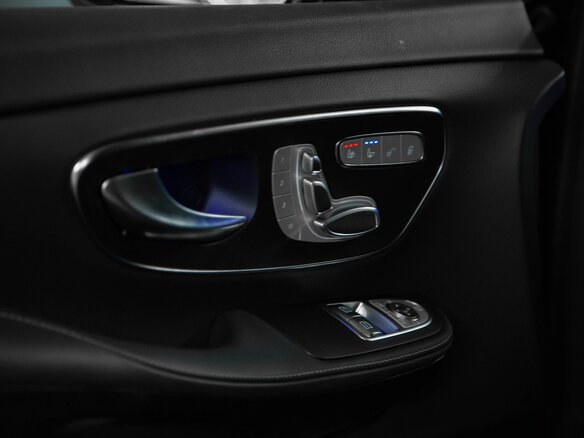 2026 Mercedes-Benz V-Класс Extra Long 300 d экстра длинный III (W447) Рестайлинг 2, чёрный, 18446400 рублей - вид 8