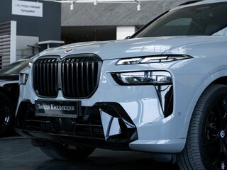 2022 BMW X7 40d I (G07) Рестайлинг, серый, 13100000 рублей, вид 2