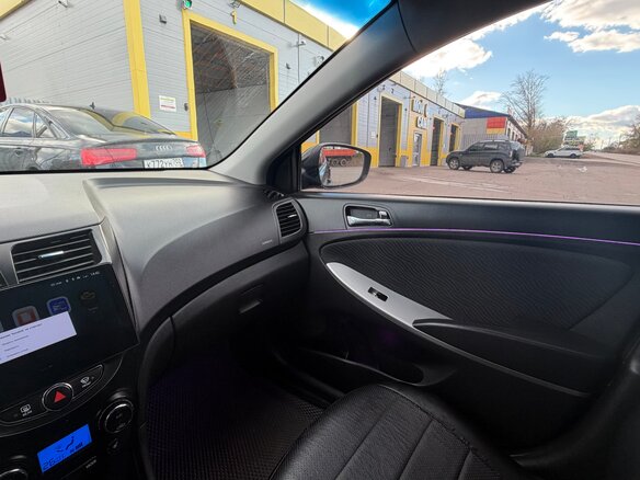 2011 Hyundai Solaris I, чёрный, 750000 рублей - вид 7