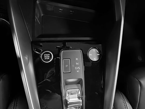 2023 Audi A3 Sportback 35 TFSI IV (8Y), синий, 2199000 рублей - вид 16
