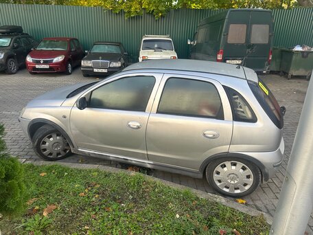 2003 Opel Corsa C Рестайлинг, серебристый, 200000 рублей, вид 3