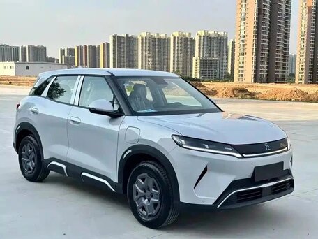 2026 BYD Yuan Up 32 kWh, серый, 1800000 рублей, вид 3