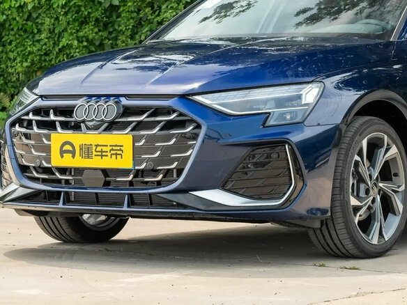 2026 Audi A3 Sportback 35 TFSI IV (8Y) Рестайлинг, синий, 3630000 рублей - вид 1