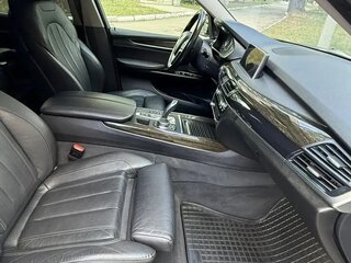 2017 BMW X5 35i III (F15), белый, 4200000 рублей, вид 4