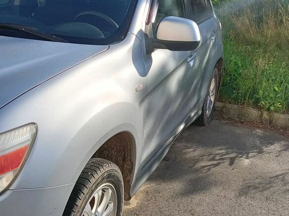 2011 Mitsubishi ASX I, серебристый, 750000 рублей - вид 3