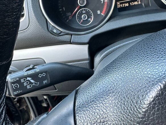 2009 Volkswagen Golf VI, чёрный, 650000 рублей - вид 9