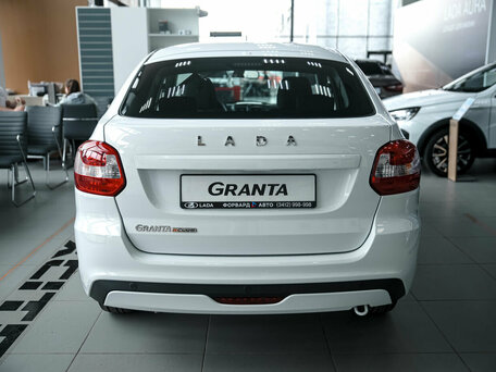 2026 Lada (ВАЗ) Granta I Рестайлинг, белый, 1205000 рублей, вид 3