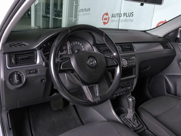 2016 Skoda Rapid I, белый, 800000 рублей - вид 6
