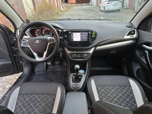 2019 Lada (ВАЗ) Vesta SW Cross I, коричневый, 1170000 рублей - вид 4