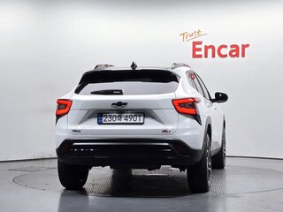 2023 Chevrolet Trax II, белый, 1817000 рублей, вид 3