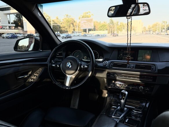 2013 BMW 5 серии 528i xDrive VI (F10/F11/F07) Рестайлинг, чёрный, 2320000 рублей - вид 11