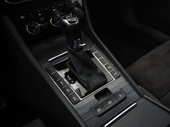 2022 Skoda Superb III Рестайлинг, синий, 2950000 рублей - вид 23