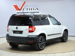 2013 Skoda Yeti I, белый, 820000 рублей, вид 5