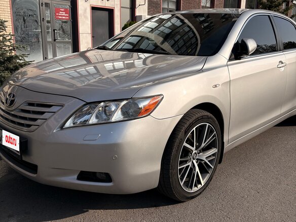 2008 Toyota Camry VI (XV40), серебристый, 1250000 рублей - вид 1