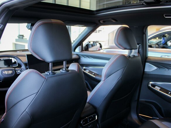 2026 Geely Cityray, серебристый, 3172990 рублей - вид 12