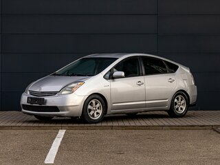 2007 Toyota Prius II Рестайлинг (XW20), серебристый, 955000 рублей, вид 1