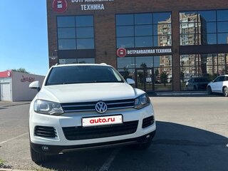 2010 Volkswagen Touareg II, белый, 2100000 рублей, вид 1