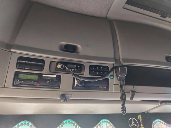 2008 Mercedes-Benz Actros, белый, 1950000 рублей - вид 13