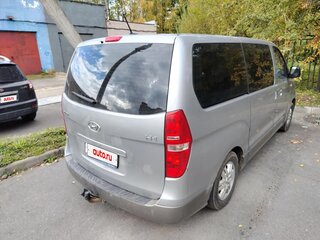 2015 Hyundai H-1 II Рестайлинг, серебристый, 1750000 рублей, вид 2