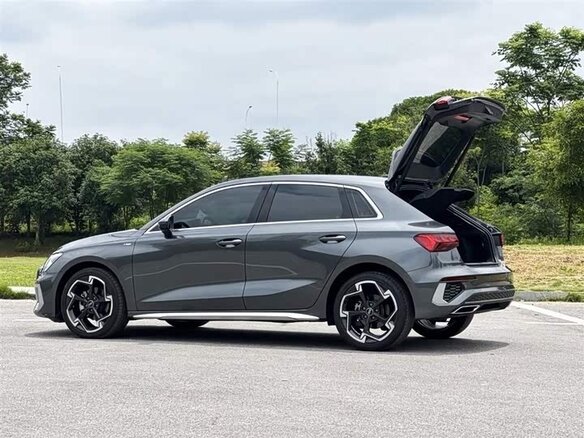 2023 Audi A3 Sportback 35 TFSI IV (8Y), серый, 2060001 рублей - вид 7