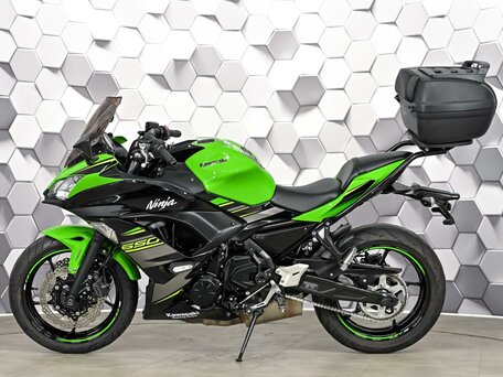 2018 Kawasaki Ninja 650, зелёный, 745000 рублей, вид 4