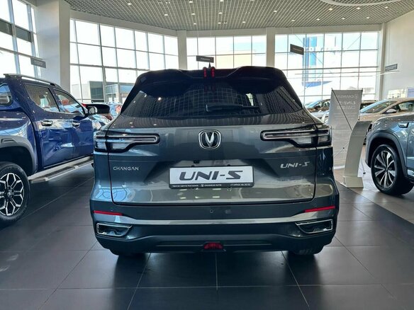 2026 Changan UNI-S I, серый, 3229900 рублей - вид 4