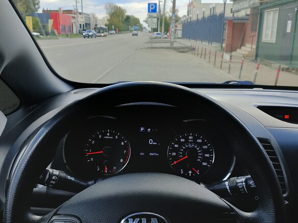 2017 Kia Forte II Рестайлинг, белый, 1120000 рублей - вид 7