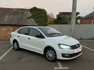 2018 Volkswagen Polo V Рестайлинг, белый, 650000 рублей, вид 2
