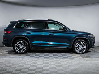 2023 Skoda Kodiaq I Рестайлинг, синий, 3910500 рублей, вид 4