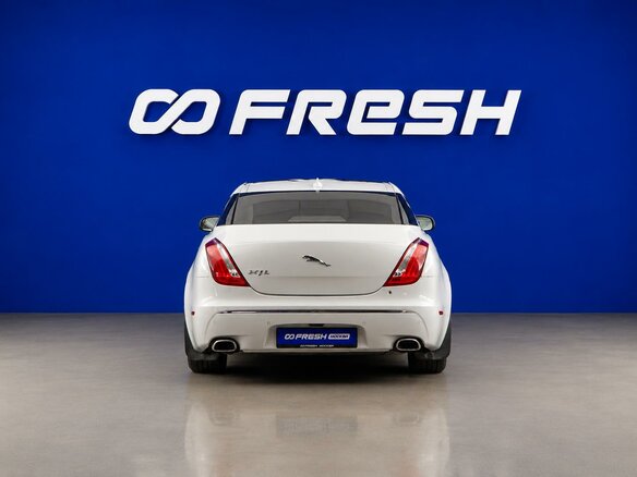 2013 Jaguar XJ Long IV (X351), белый - вид 3
