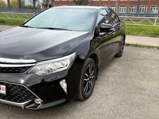 2018 Toyota Camry VII (XV50) Рестайлинг 2, чёрный, 2200000 рублей, вид 1