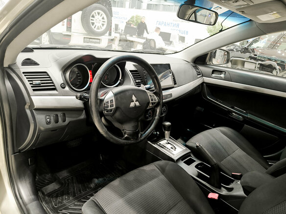 2008 Mitsubishi Lancer X, бежевый, 750000 рублей - вид 15
