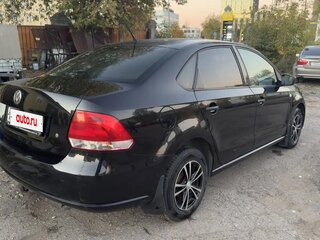 2013 Volkswagen Polo V, чёрный, 668000 рублей, вид 4