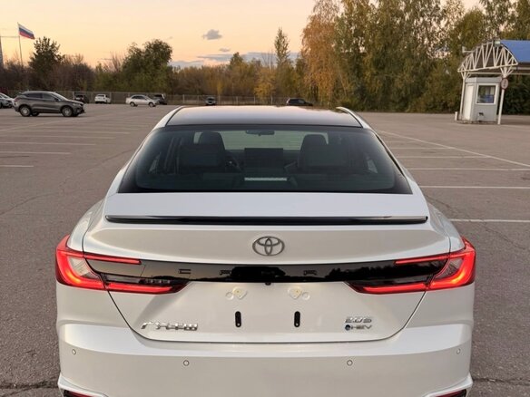 2026 Toyota Camry IX (XV80) China Market Рестайлинг, белый, 4100000 рублей - вид 4