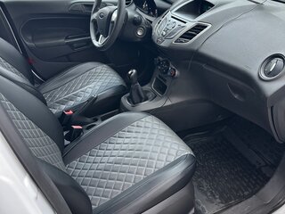 2016 Ford Fiesta Mk6 Рестайлинг, белый, 620000 рублей, вид 5
