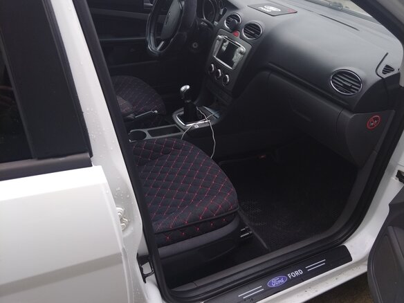 2008 Ford Focus II, белый, 460000 рублей - вид 4