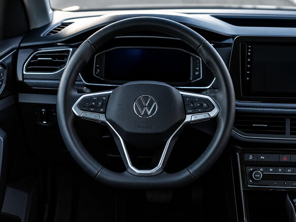 2026 Volkswagen Tharu XR 300 TSI, серый, 3270000 рублей - вид 15