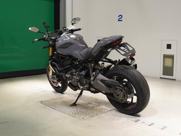 2017 Ducati Monster 1200, серый, 1000000 рублей - вид 2